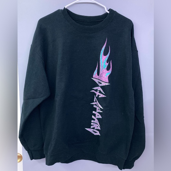 Def Leppard Black Distressed Crew Neck Sweatshirt - Picture 1 of 5